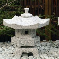 Rokkaku Yukimi lanterne højde 35 cm, lysegrå granit 